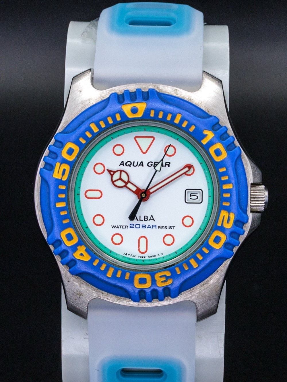 Seiko Alba Rare Aqua Gear V322-6A70 Vintage Date 36mm JDM Import Dive Watch